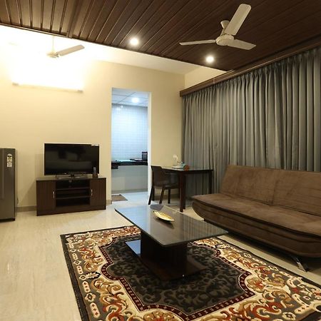 Hotel Minas Manor à Tiruchirappalli Extérieur photo