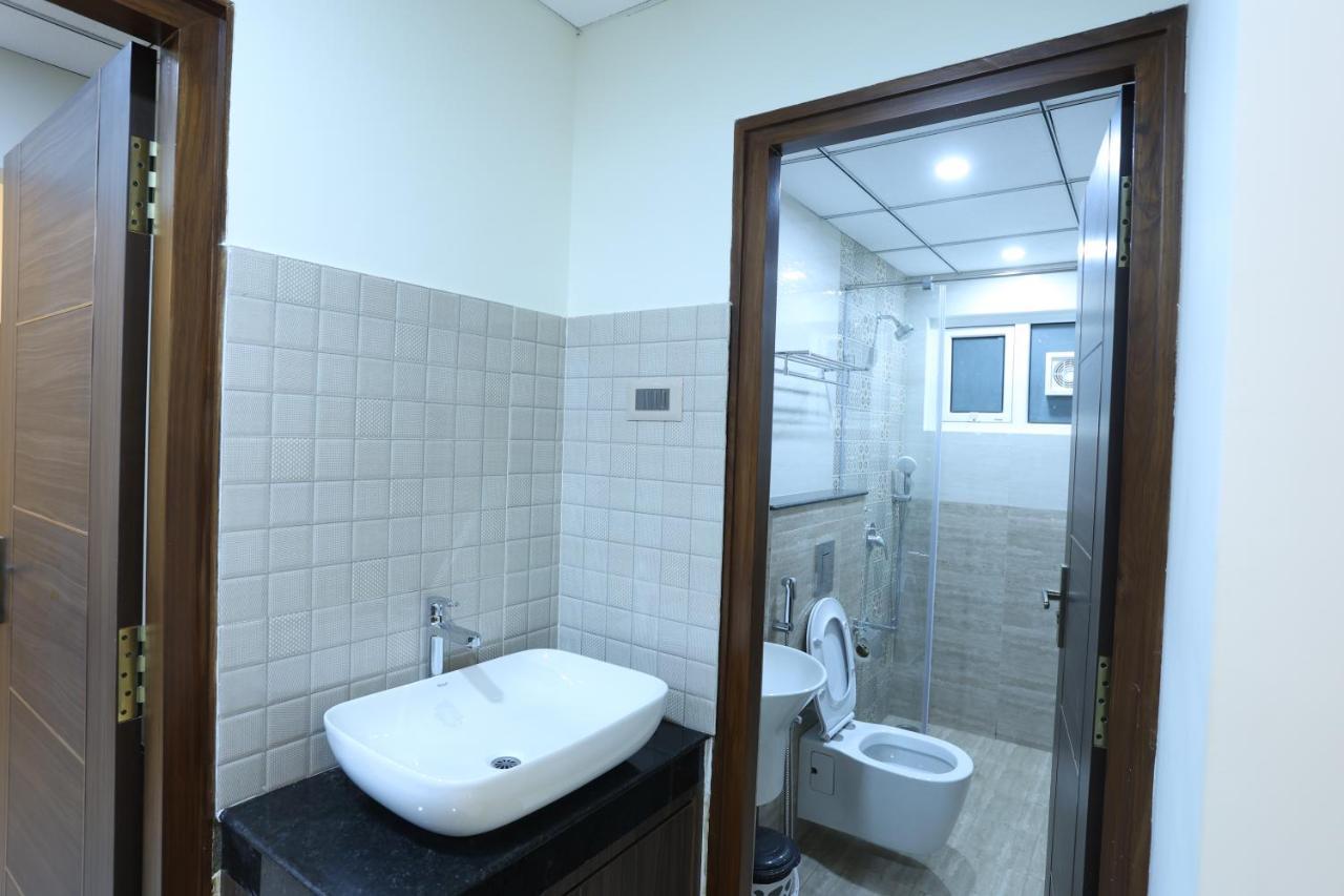 Hotel Minas Manor à Tiruchirappalli Extérieur photo
