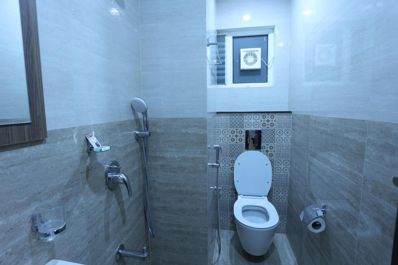Hotel Minas Manor à Tiruchirappalli Extérieur photo