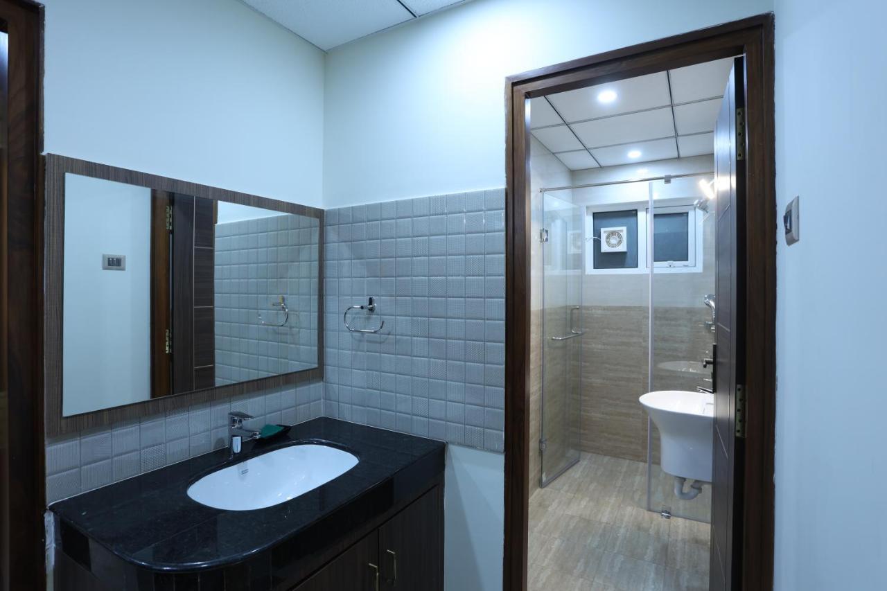 Hotel Minas Manor à Tiruchirappalli Extérieur photo